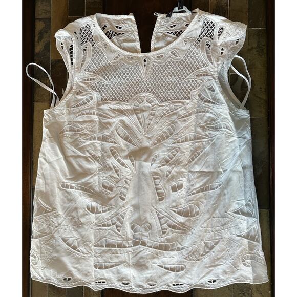 white house black market White Mesh And Cutwork Shell Sleeveless Blouse Medium - Picture 2 of 8